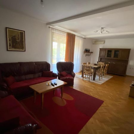 Guest House Radoman Вірпазар Екстер'єр фото